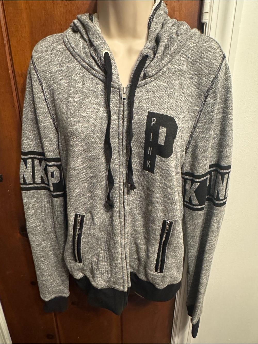 NWT PINK Victoria’s Secret Gray Full Zip Hoodie Women’s Large